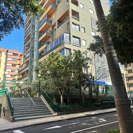 Moleiro Rambla * سانتا كروز دي تينيريف
